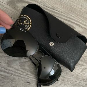 Black Polaroid Classic Rayban Aviator Sunglasses- LARGE